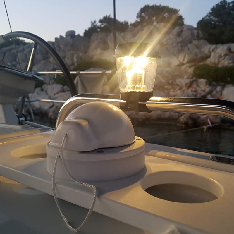 Solar Powered Marine Light_4705_4700